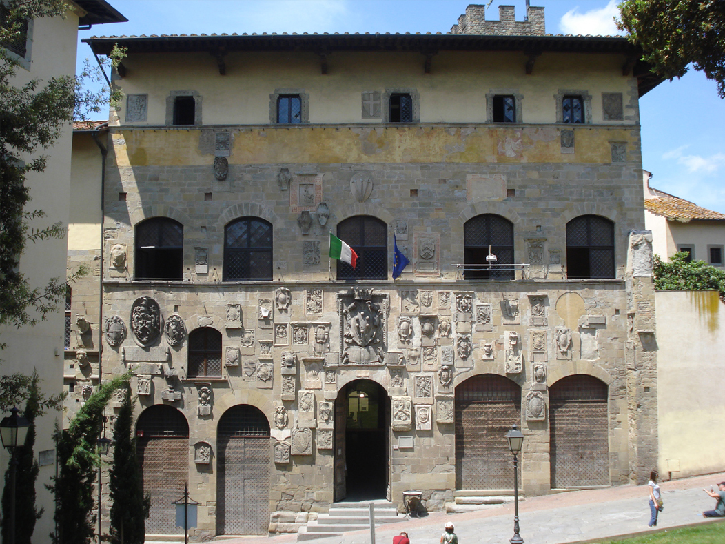 Libri ad 1 euro alla Biblioteca. Città di Arezzo