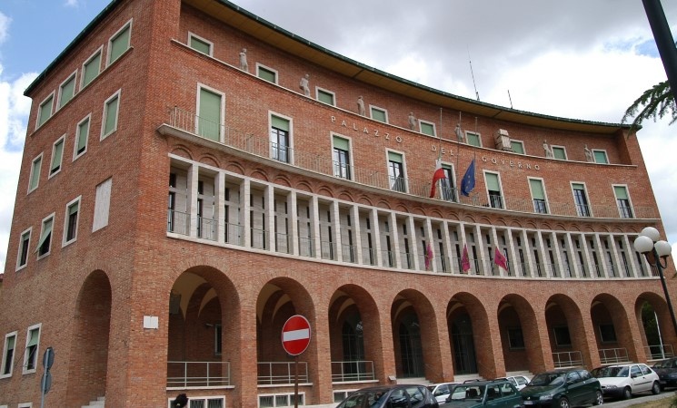 Prefettura di Arezzo misure di prevenzione e contenimento