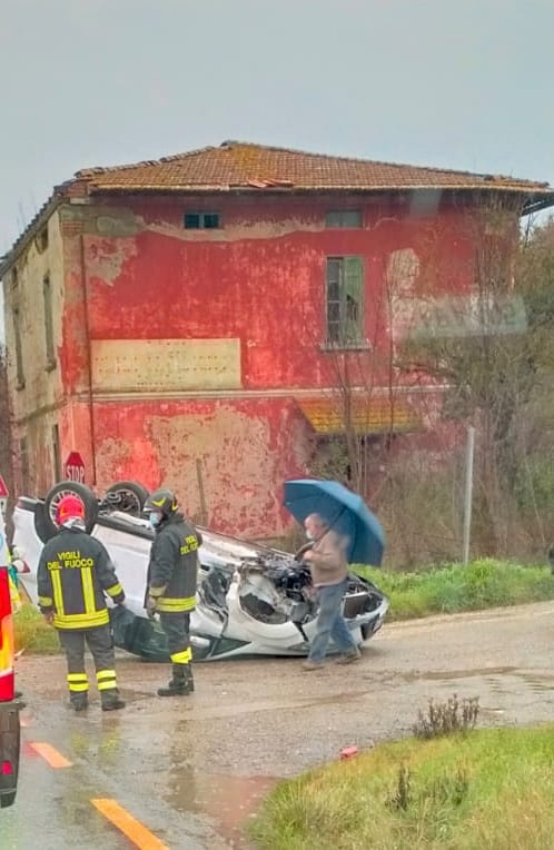 Incidente a Santa Mama lungo la Sr71 tre feriti lievi Cronaca