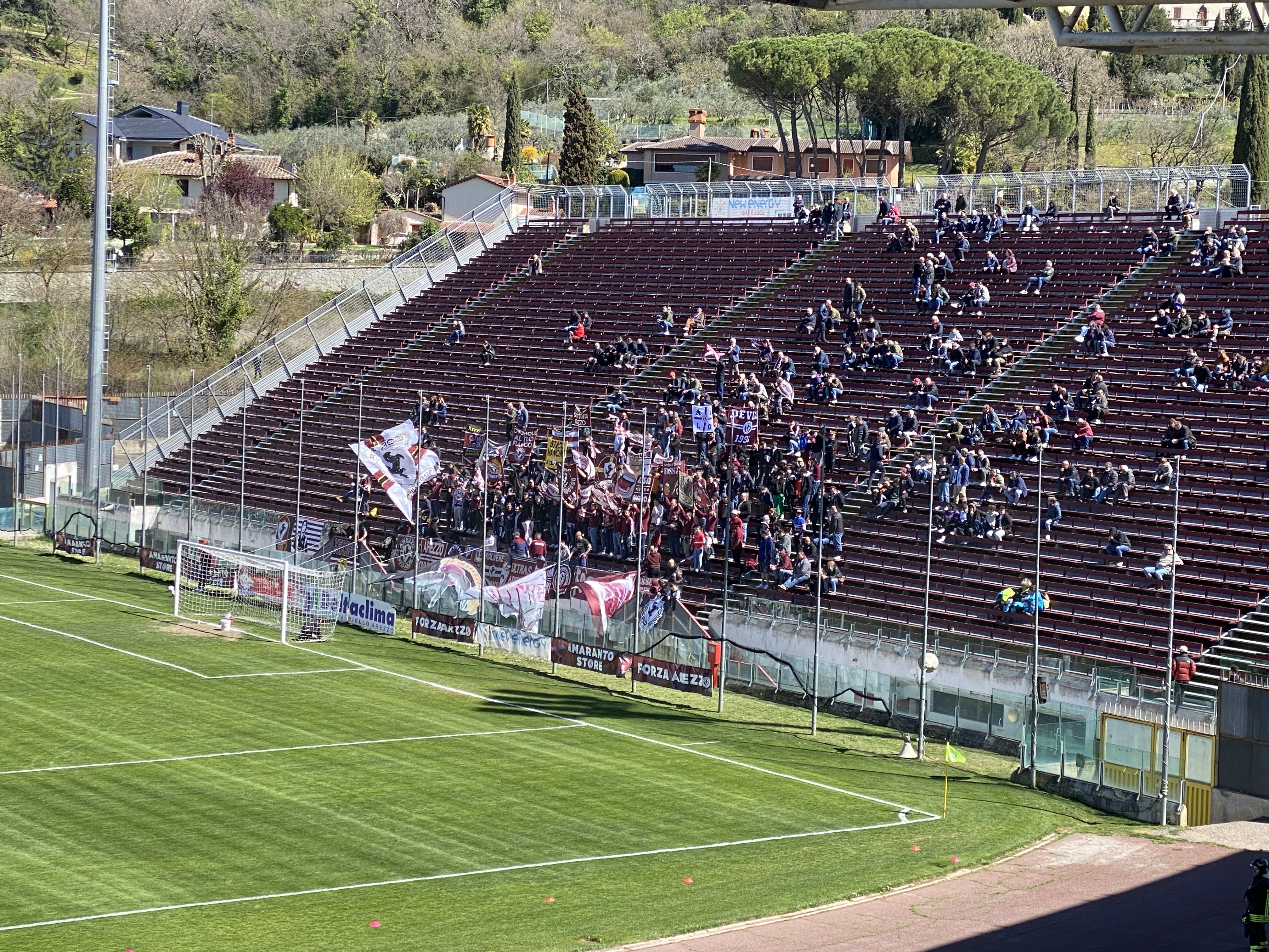 Doppio Persano l Arezzo ritrova la vittoria e i tifosi contro il