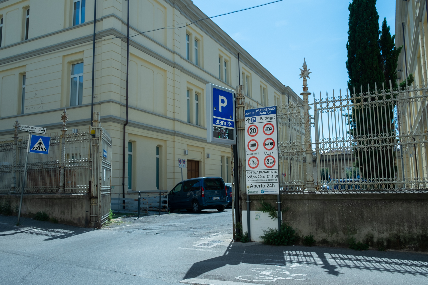 Arezzo rincaro parcheggi di oltre il 30 . Critiche dal mondo del