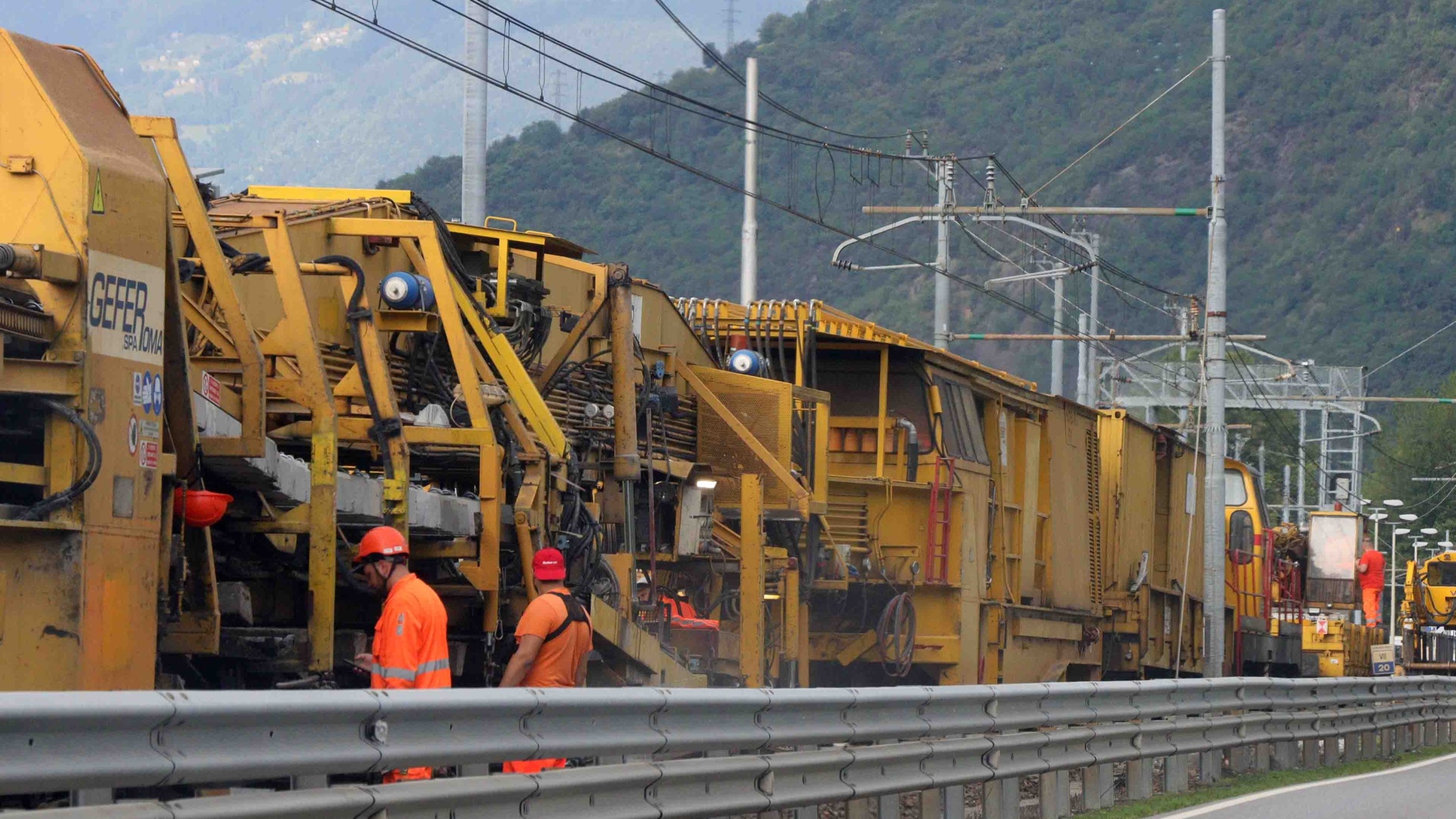 Lavori ferroviari cambiano orari treni regionali Mobilit