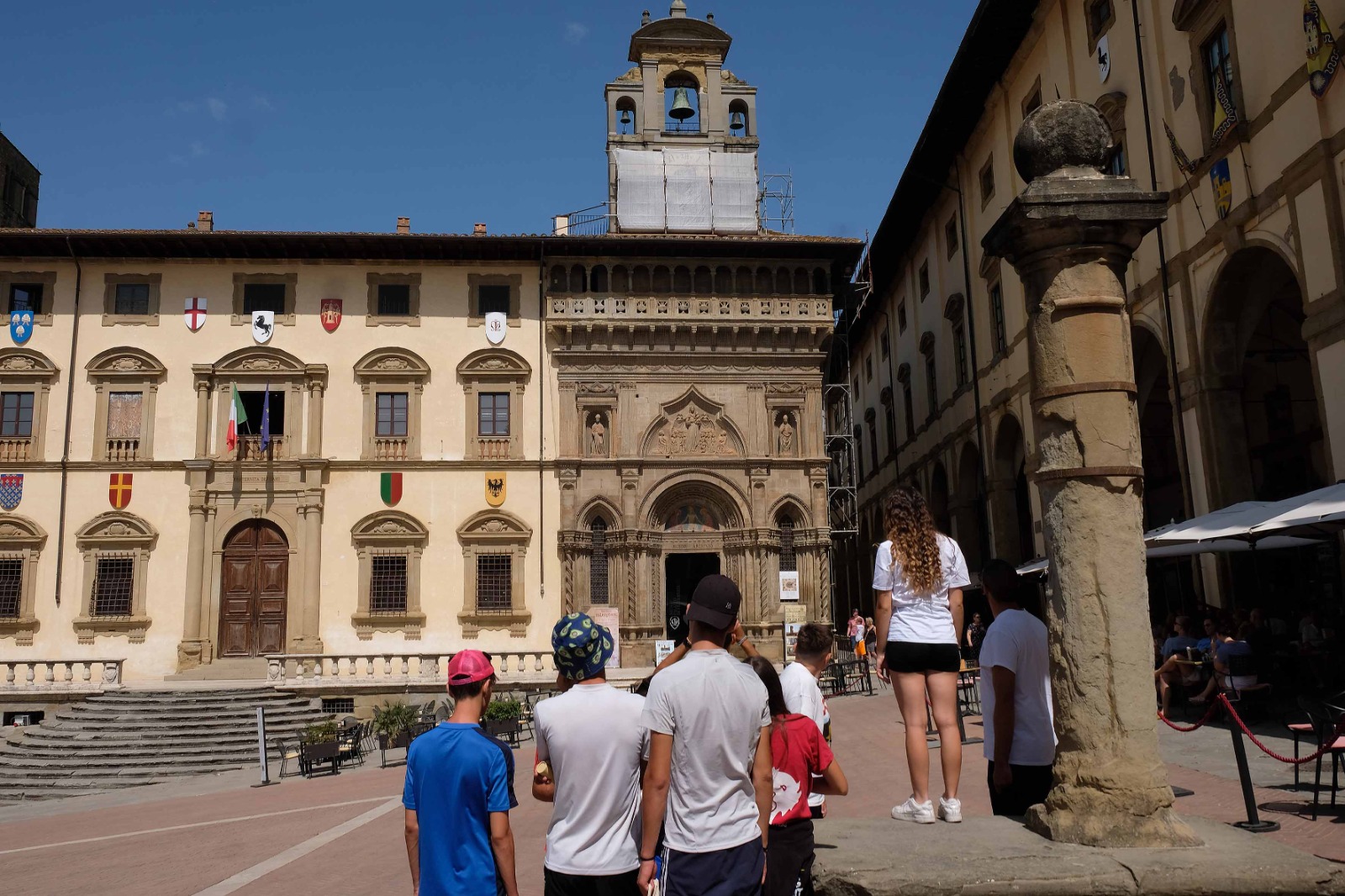 L orologio astronomico di Fraternita torna agli antichi splendori