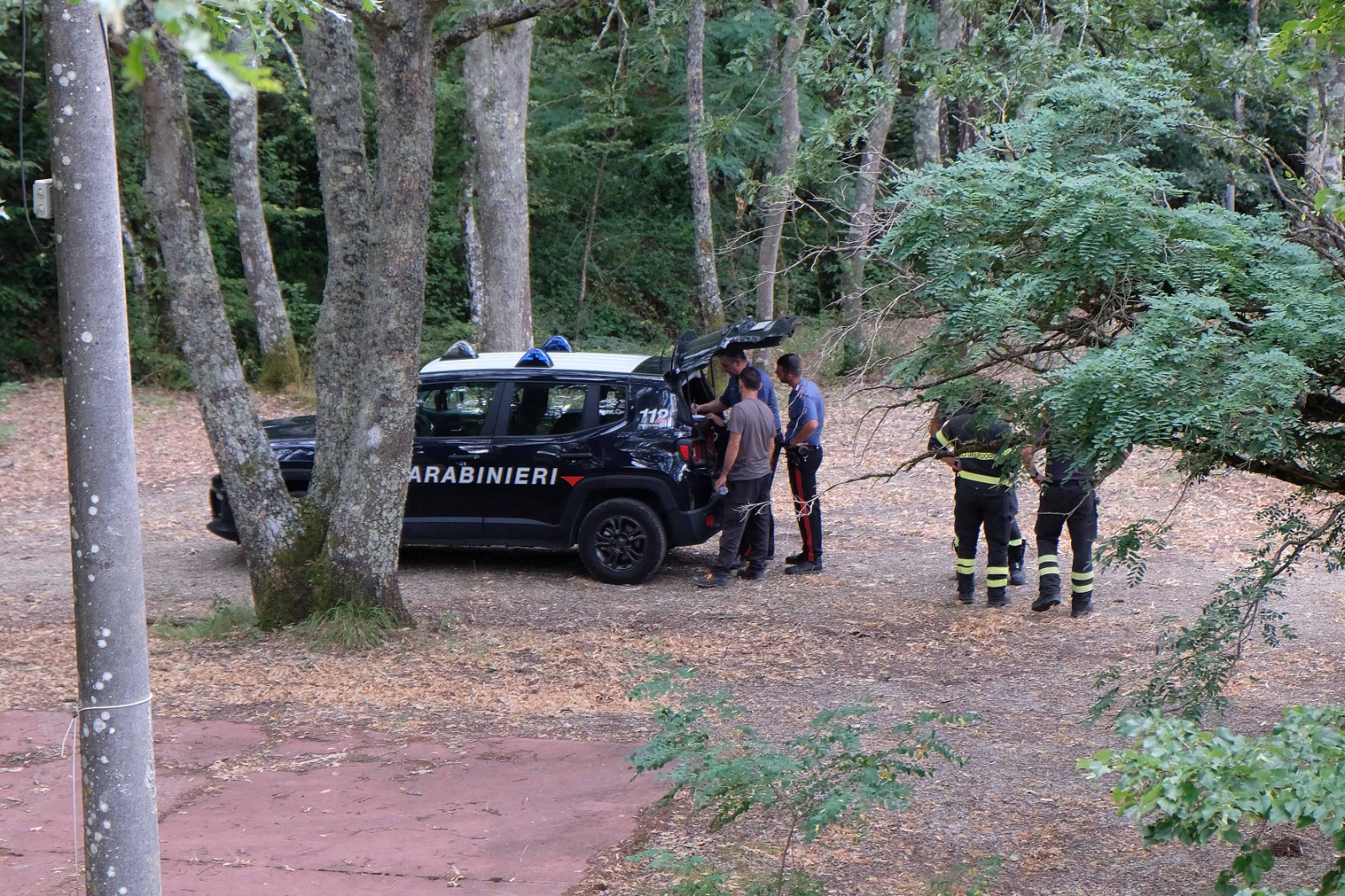 Auto nella boscaglia lungo la Libbia uomo deceduto a 73 anni