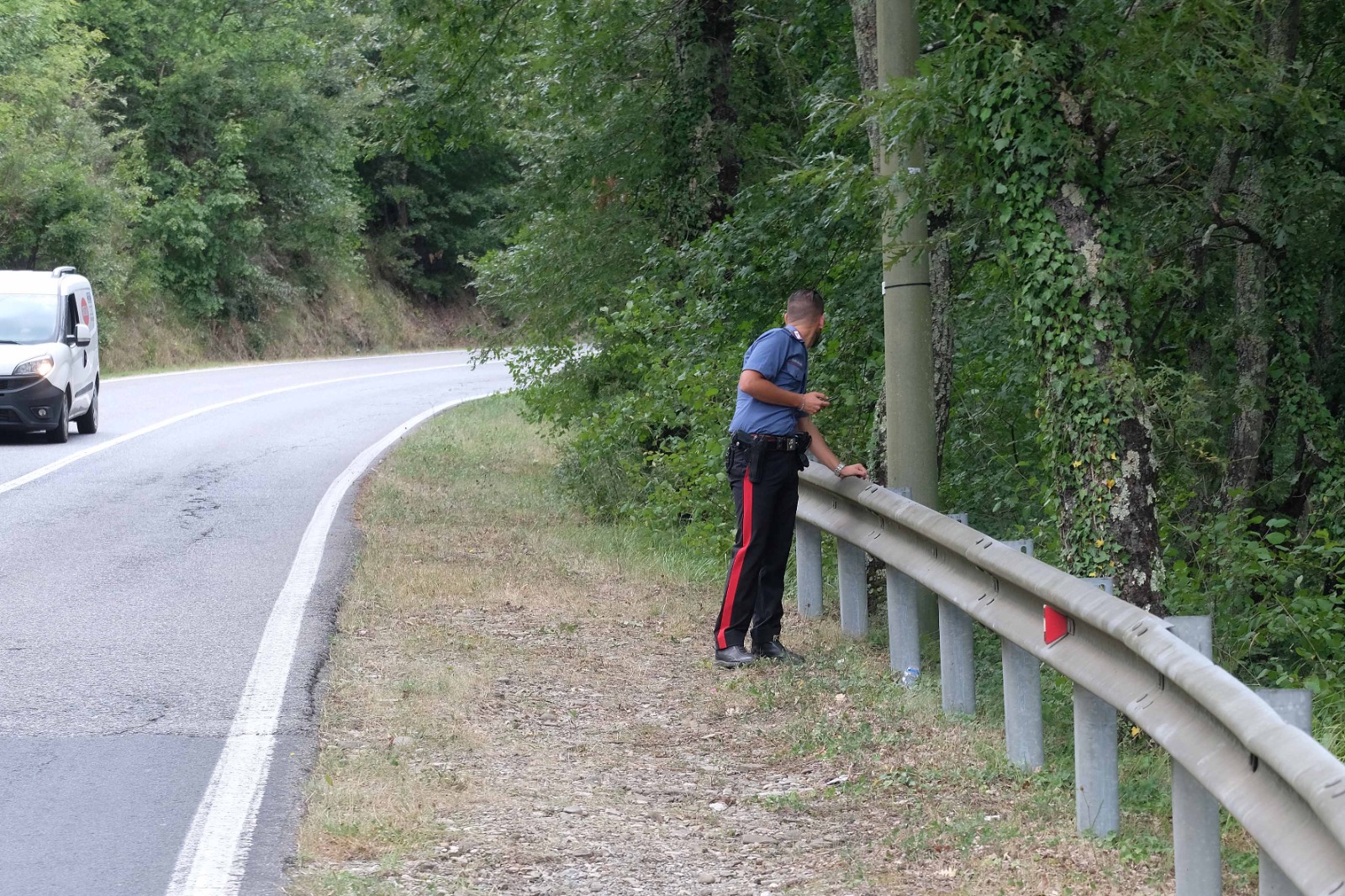 Auto nella boscaglia lungo la Libbia uomo deceduto a 73 anni