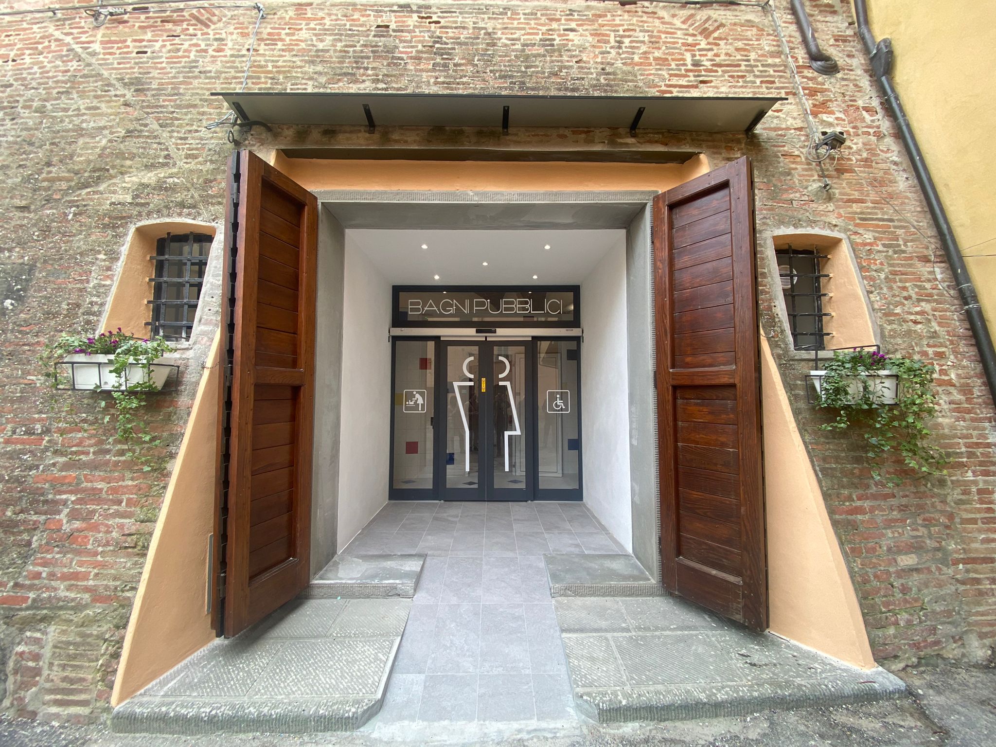 Nuovi bagni pubblici nel centro storico di Foiano della Chiana