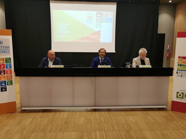 Frati_Masi_Silingardi_SeiToscana_conferenza_stampa_premio_Ambiente_in_Comune.jpg