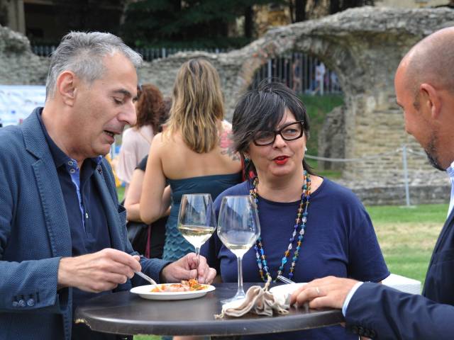 Arezzo-anfiteatro-aperitivo-estate (13).jpg