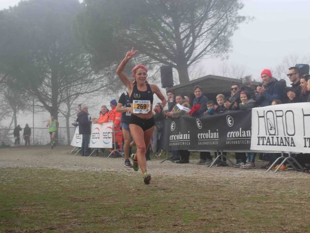 Municchi vince la gara open Femminile.jpg