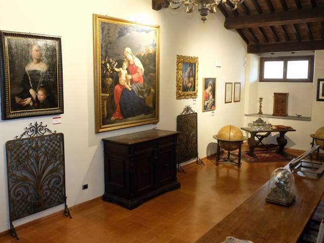 SALA05.jpg