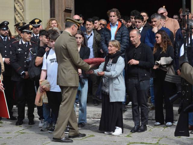 funerali paolo berbeglia (7).jpeg