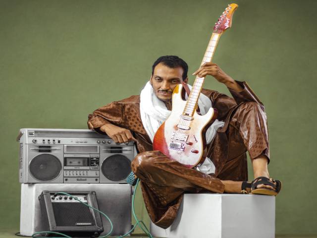 bombino-credit-Ron-Wyman.JPG