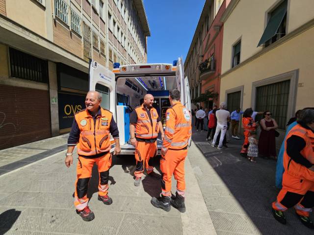 Fondazione Graziella - Donazione ambulanza(22).jpg