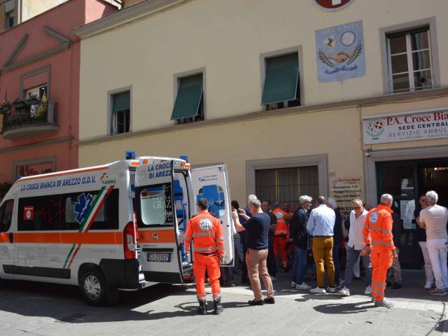 Fondazione Graziella - Donazione ambulanza(14).jpeg