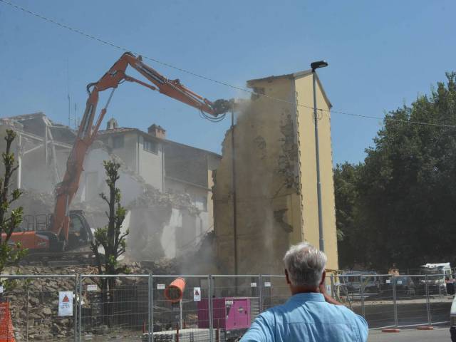 ex palazzina comando_cadorna_demolizione (6).jpeg