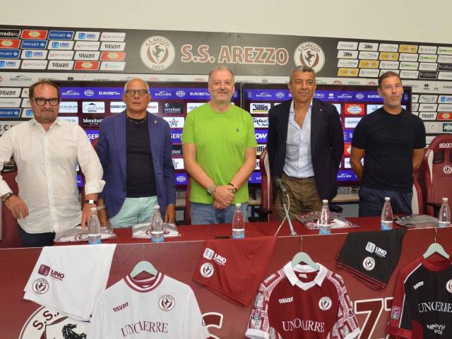 Arezzo_presentazione maglie_2024_2025 (3).jpeg