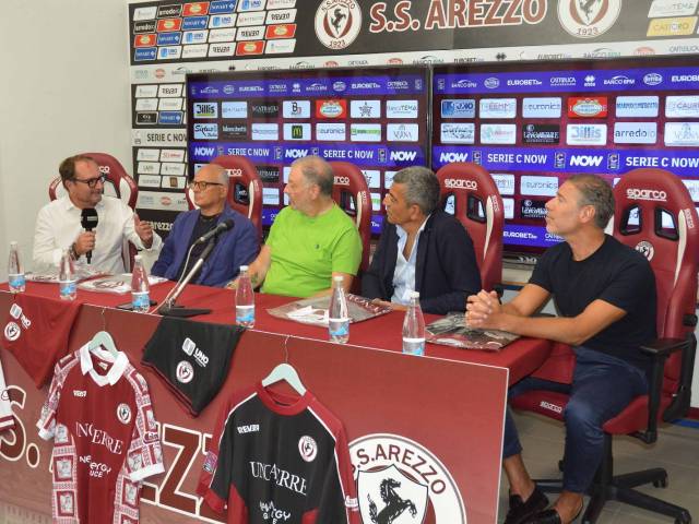 Arezzo_presentazione maglie_2024_2025 (5).jpeg