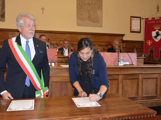 arezzo-burbank_firma sister city (15).jpeg