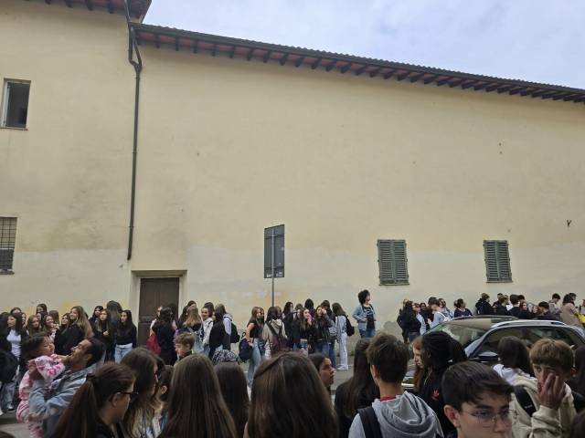 liceo colonna_primo giorno di scuola_2024 (3).jpg