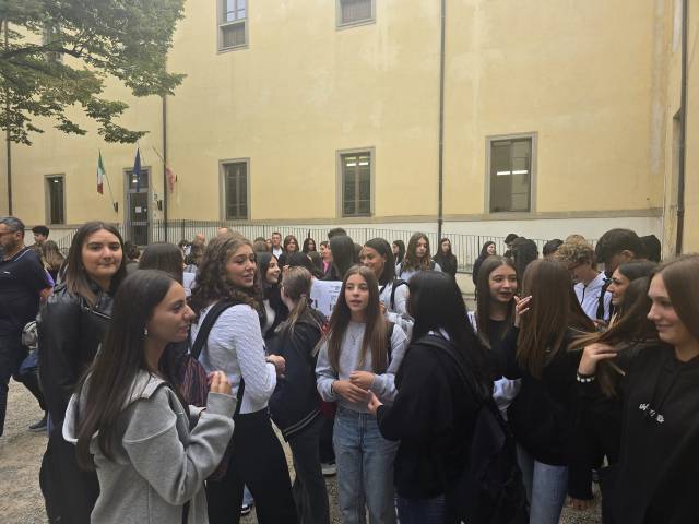 liceo colonna_primo giorno di scuola_2024 (5).jpg