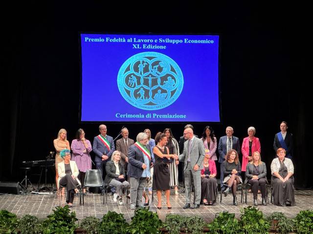 Premio Imprenditoria Femminile a Rita Bruni Azienda Agrciola Le Palaie.jpg