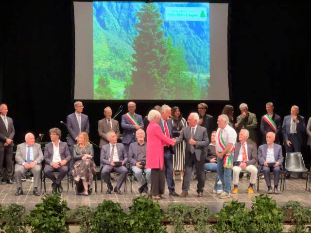 Premio Impegno Imprenditoriale ad Andrea Baggiani Società Agricola Verdalbero.jpg