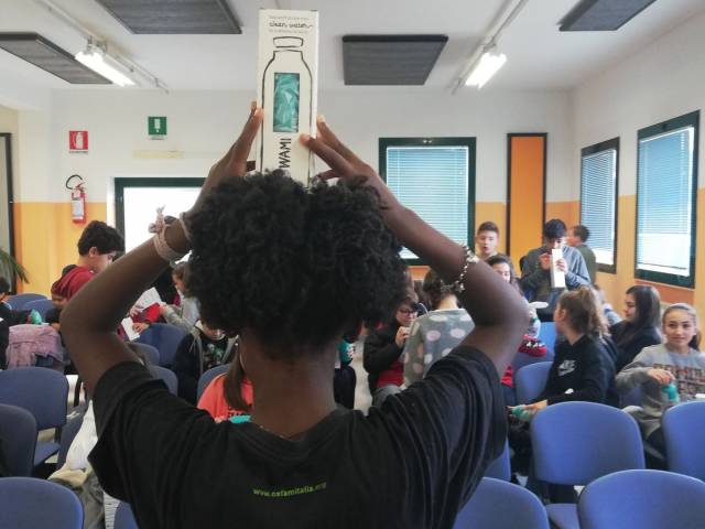 Attività scuole_ credit Oxfam.jpeg