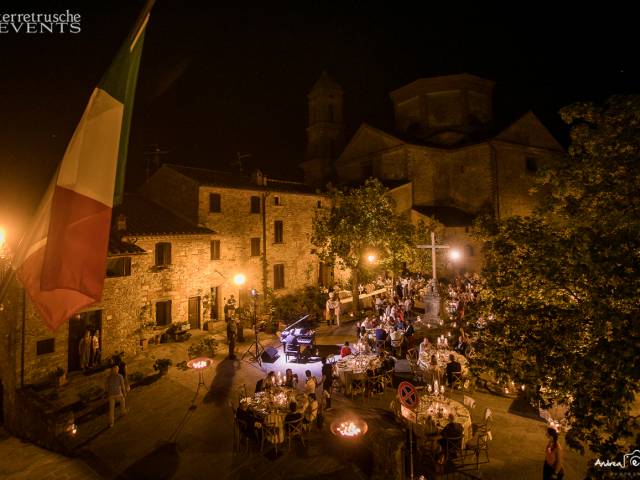 089_Cena in Piazza Lucignano_IMG_4508.jpg