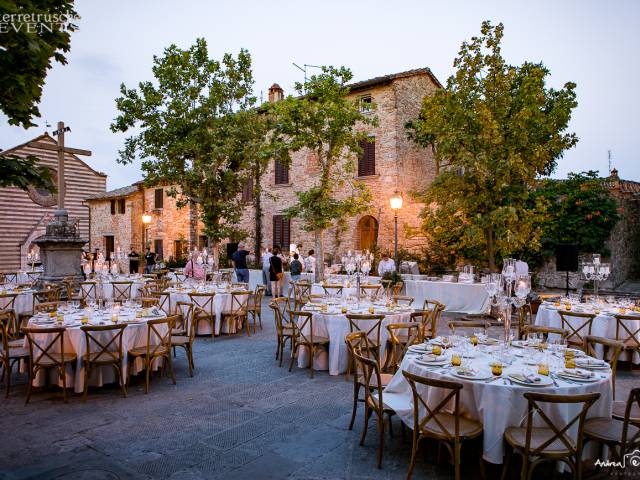 057_Cena in Piazza Lucignano_IMG_4397.jpg