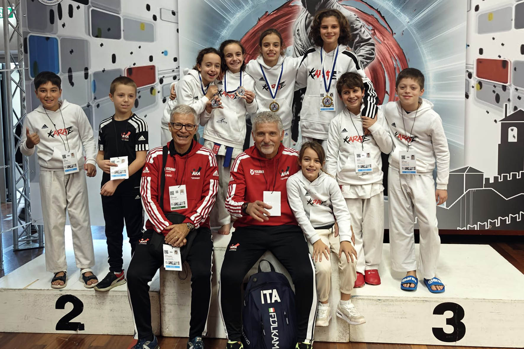 Dieci medaglie per l’Accademia Karate Arezzo all’Open di San Marino