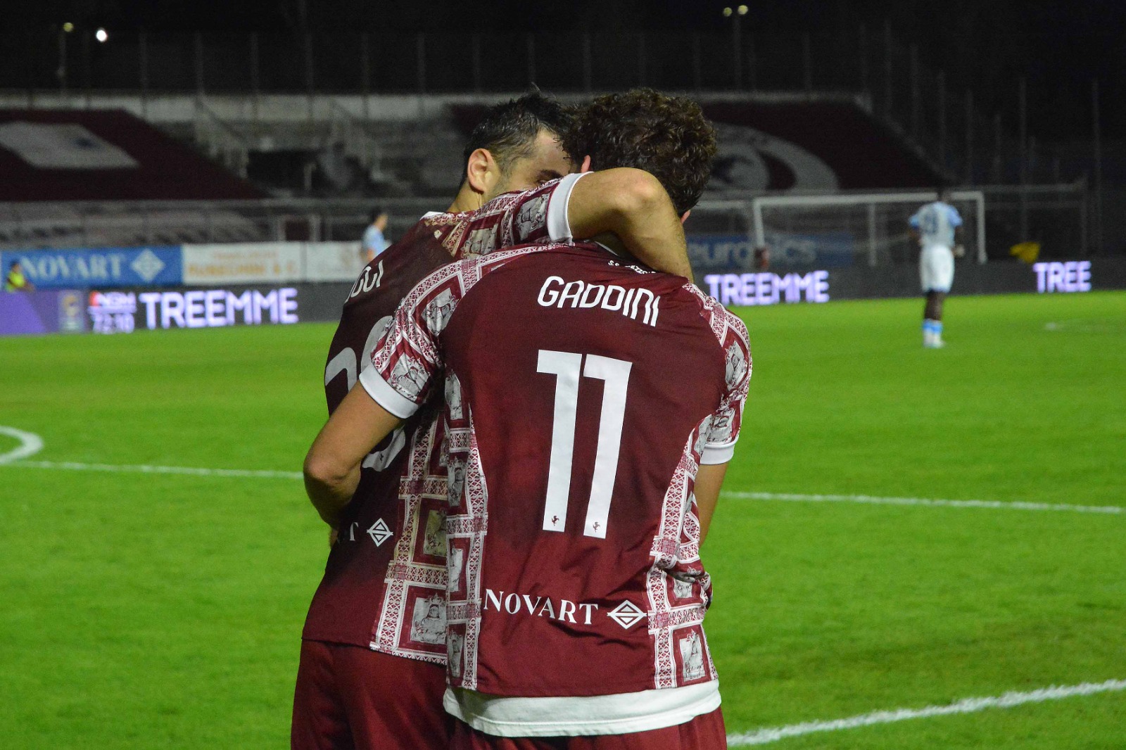 Arezzo-Spal 2-1: vittoria in rimonta per gli amaranto, brividi finali ma tre punti d’oro