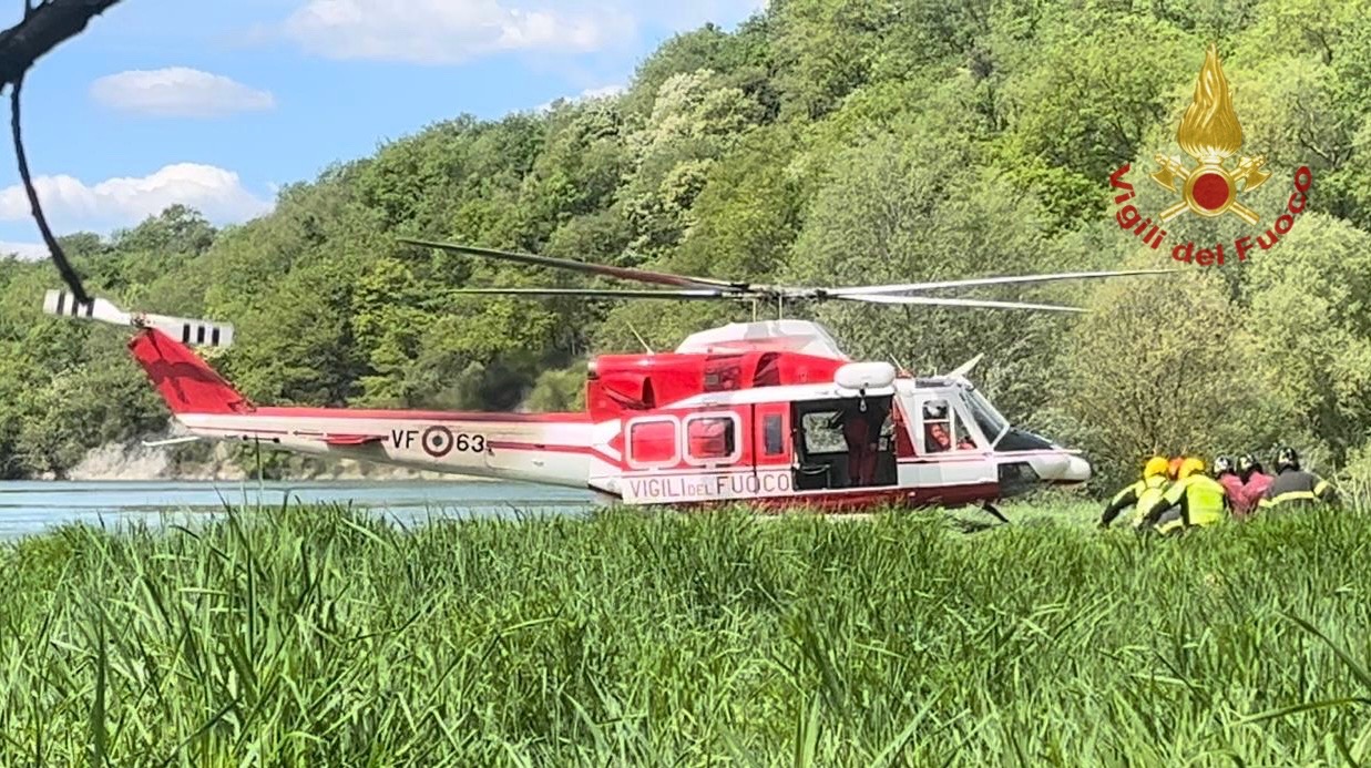 Colpito da arresto cardiocircolatorio, muore nei boschi un uomo di 69 anni