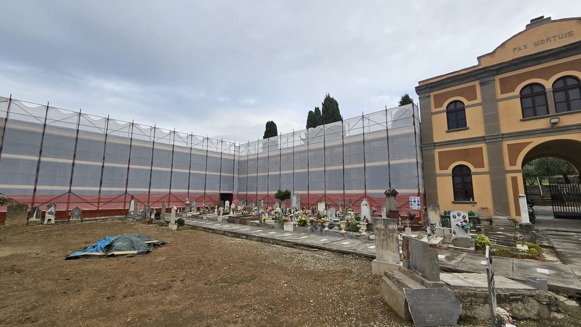 Cimitero monumentale di Castiglion Fiorentino, continuano i lavori