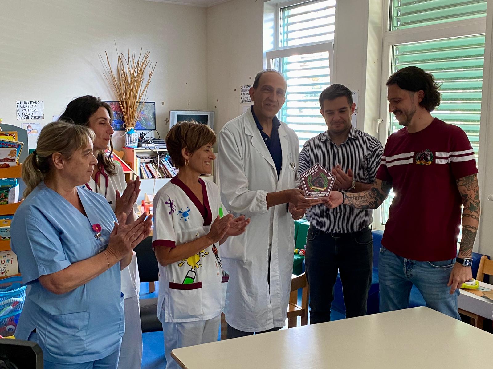 Il cuore grande della Fossa. Donazione al reparto Pediatria del San Donato