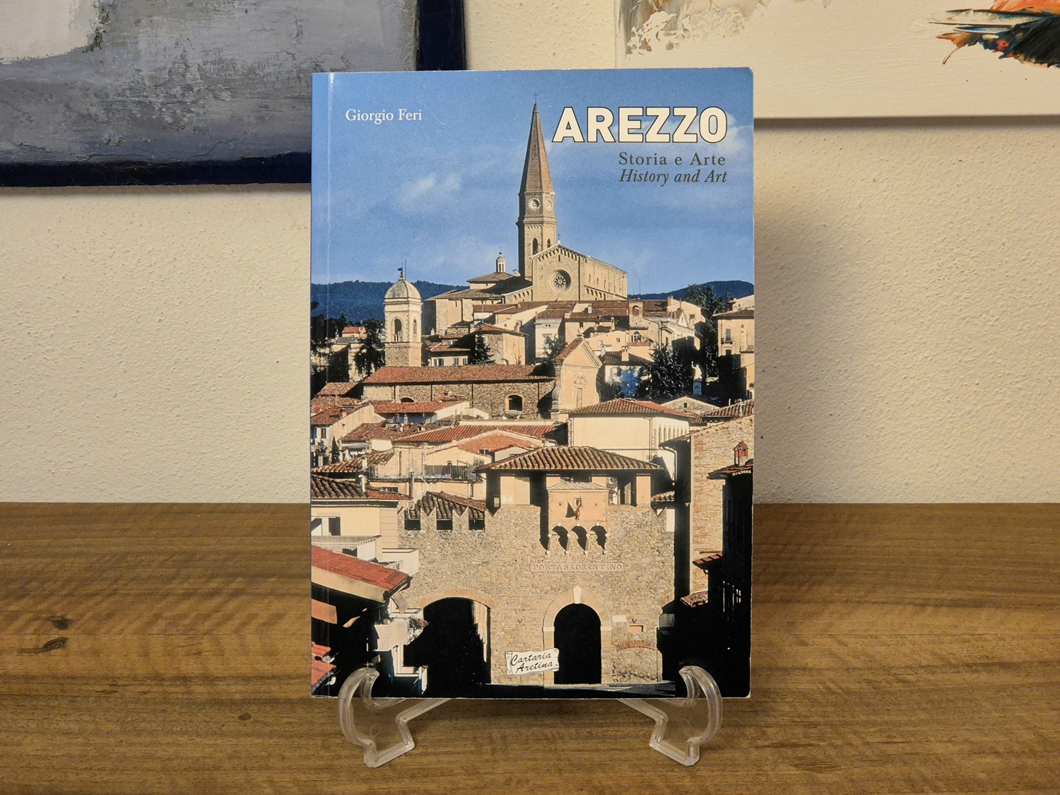 “Arezzo. Storia e Arte”, il volume da mettere sotto l’albero