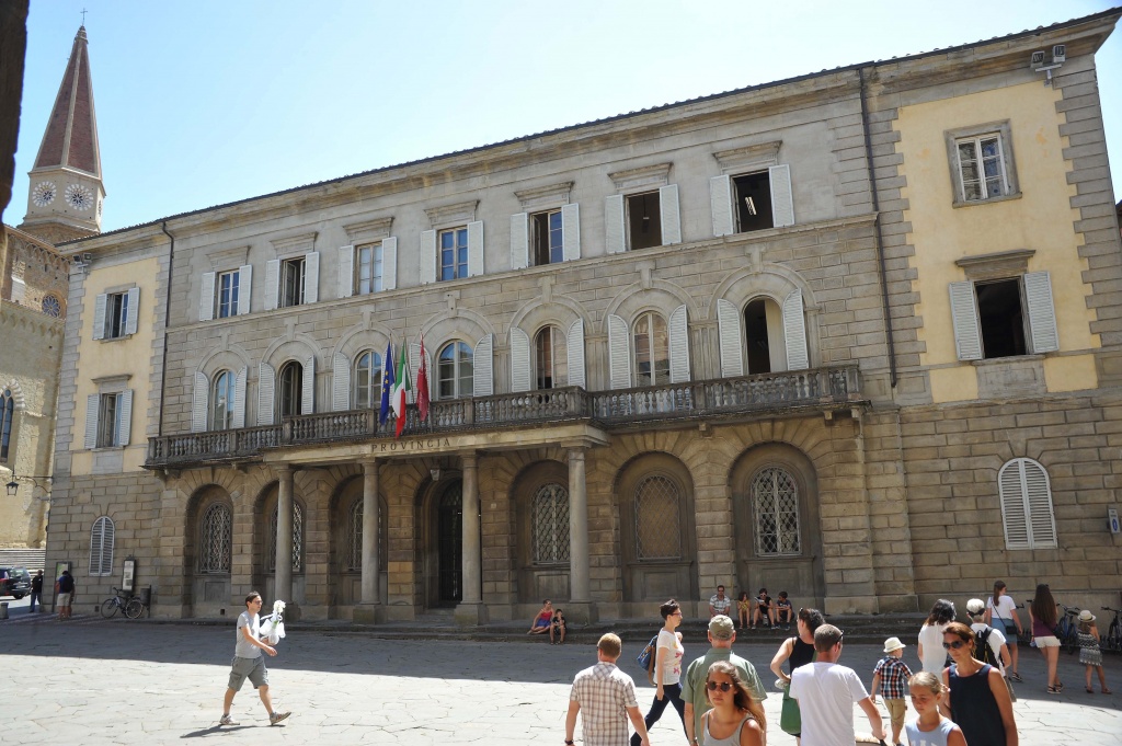 Tutte le strade della provincia asfaltate da Mario Bellucci: chi venne prima e chi è venuto dopo in Sala dei Grandi