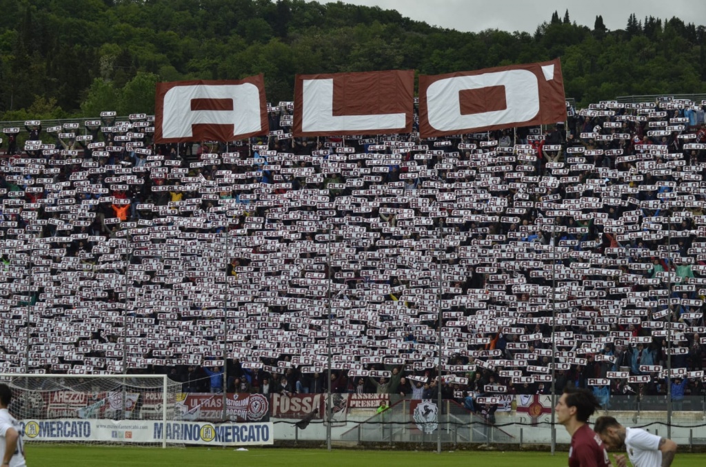 Arezzo Viterbese 3 – 0: risultato perfetto e coreografia da brividi