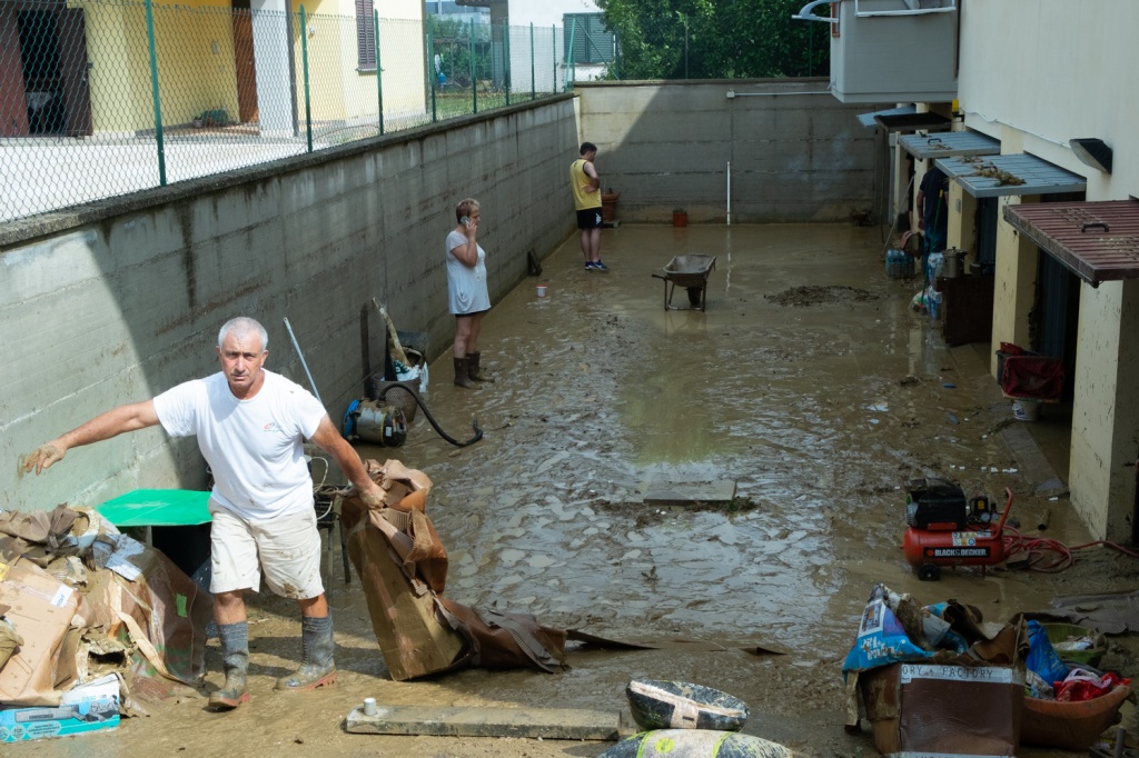 Alluvione a Cesa, viaggio per immagini nel disastro – Foto #part2