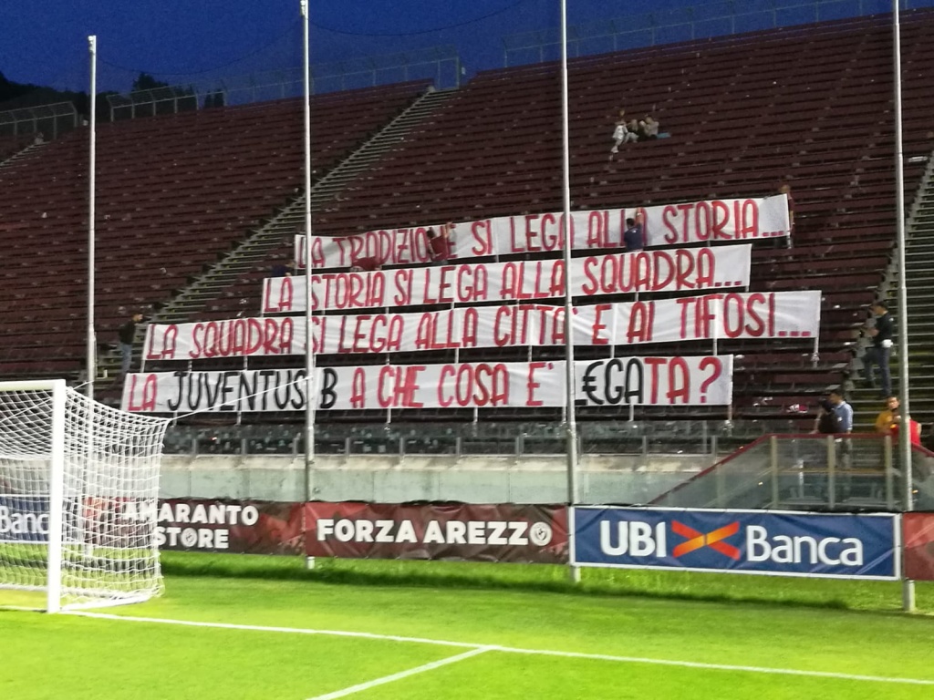 Arezzo, lo sciopero del tifo della Minghelli. Il film della partita contro la Juventus U23