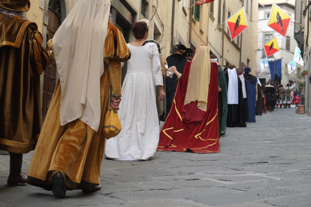 Carnevale Storico di Bibbiena: la sfida del Carraccio, balli, duelli e una bellissima lavandaia