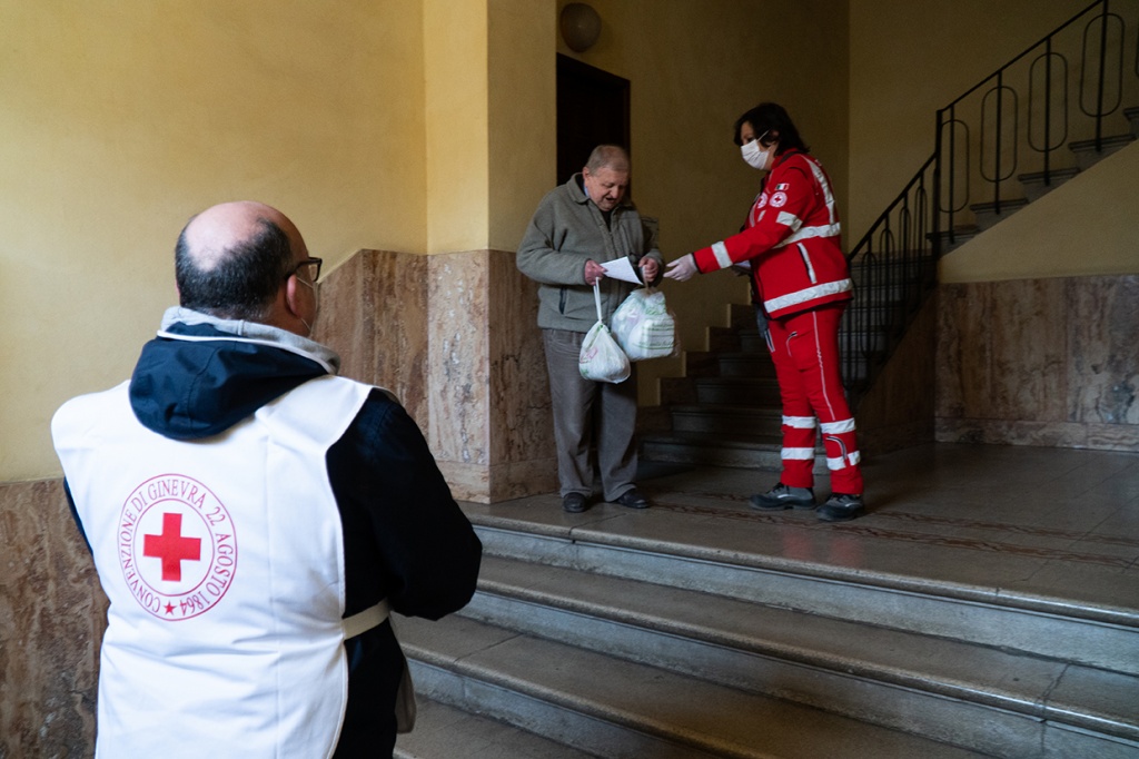 Dentro l’emergenza coronavirus ad Arezzo: il lavoro della Croce Rossa Italiana