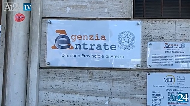 Agenzia delle Entrate Arezzo, assembramenti e lunghe attese Ar24Tv