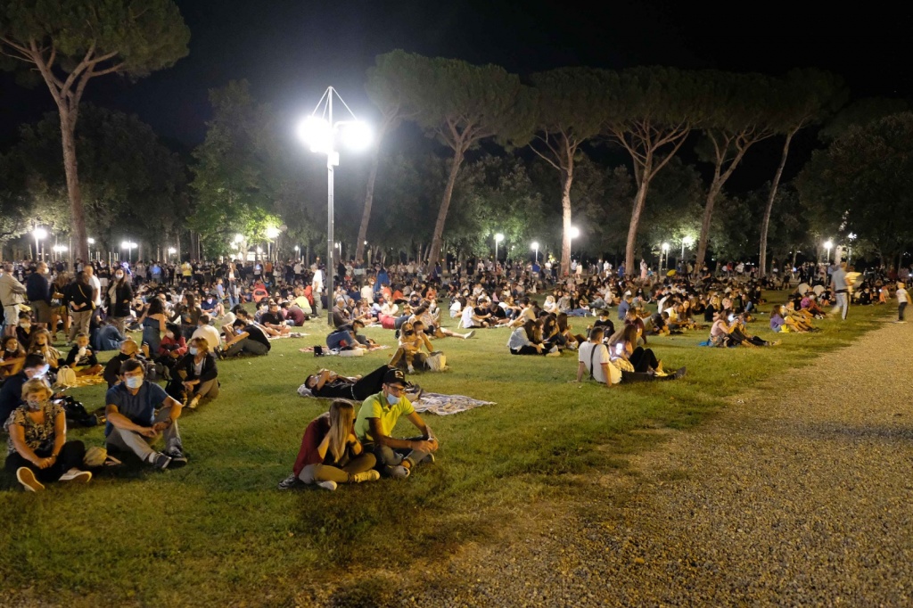 San Donato, dalla Fortezza Medicea di Arezzo i fuochi con i colori dell’oro e dei Quartieri