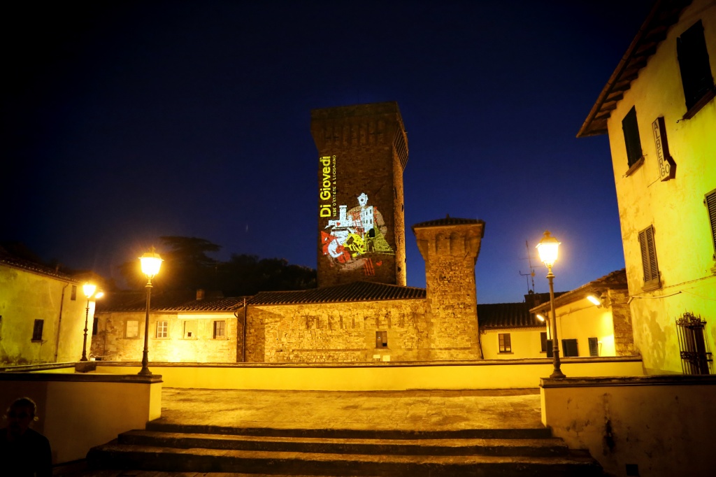 “Di Giovedì sere d’estate” a Lucignano, tutta la magia e le luci di uno dei borghi più belli d’Italia