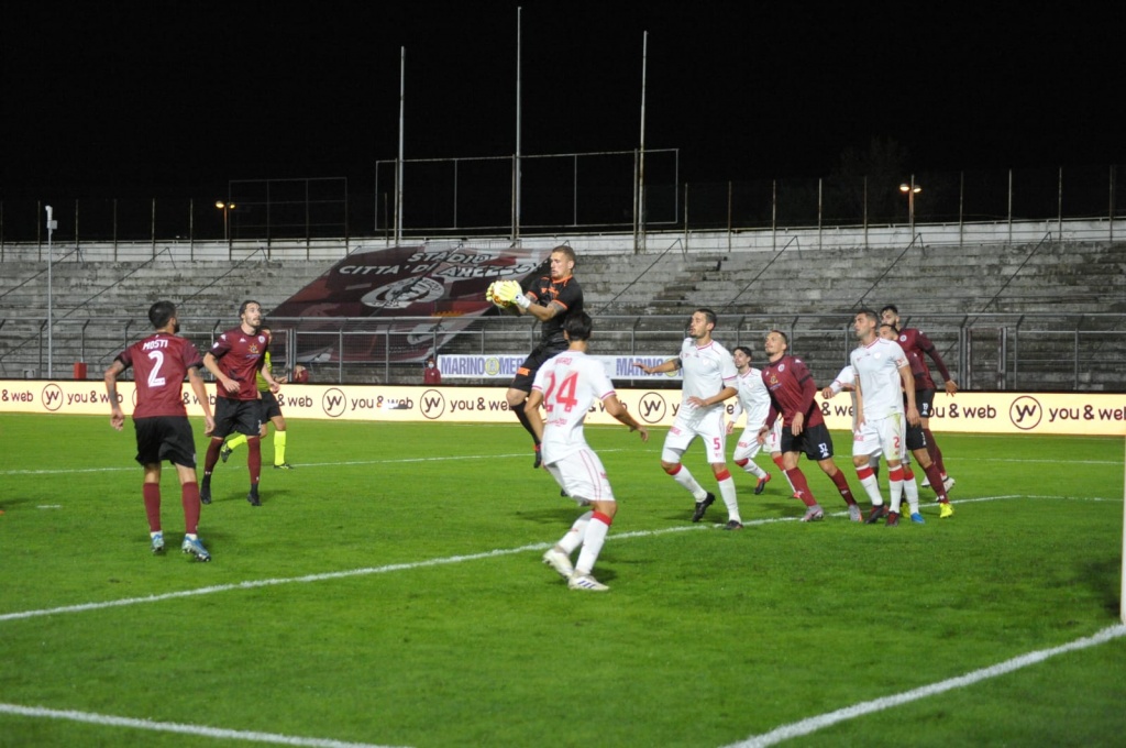 Arezzo, col Perugia buona determinazione, manca il risultato. Il film del derby per immagini