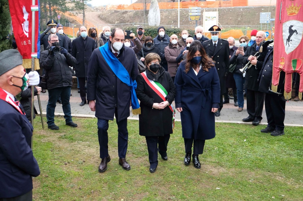 Il giorno della memoria ad Arezzo, città gemellata con Auschwitz – Foto