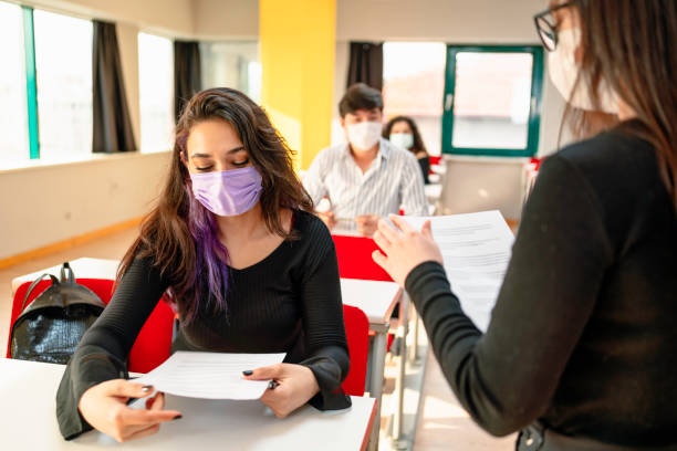 Covid, scuola: niente più Dad per gli studenti vaccinati. Con il booster il Green pass diventa senza limiti