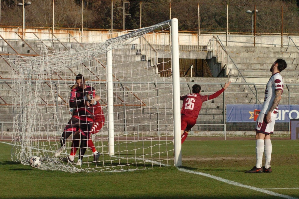 Arezzo a fari spenti dentro al campionato