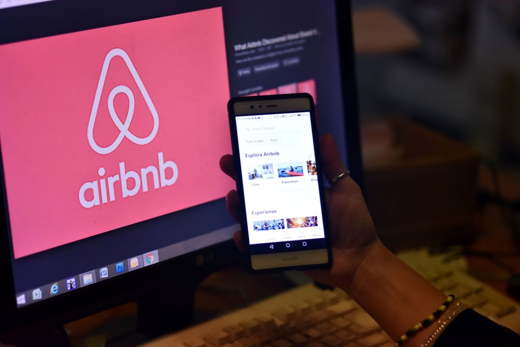 Affitti brevi, Airbnb avvia la raccolta digitale dell’imposta di soggiorno nel Comune di Arezzo