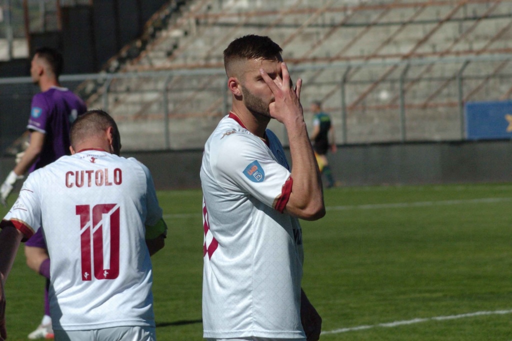 Arezzo, col Poggibonsi calcio vero davanti alla Minghelli